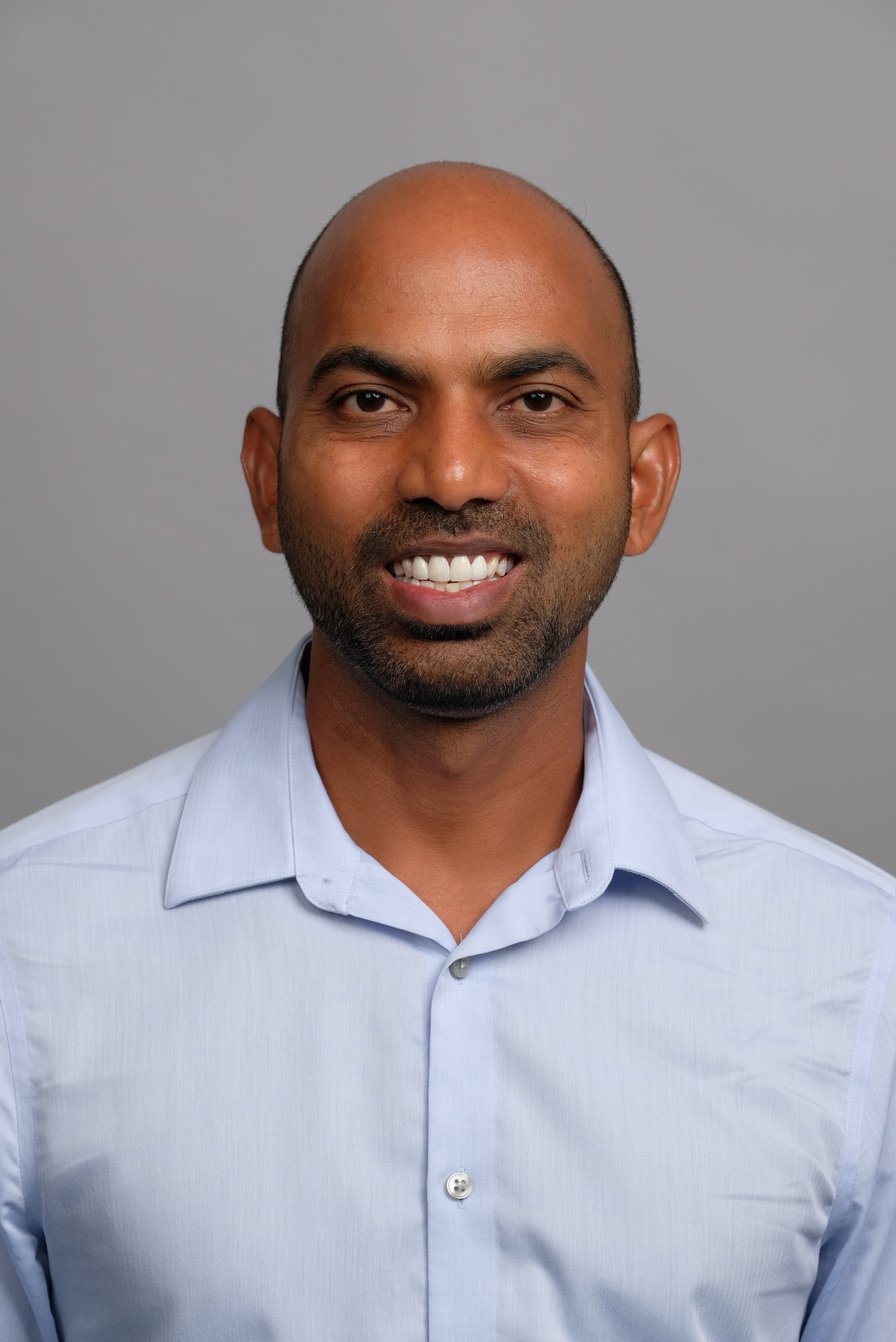 Murali Makkena - Fractional CTO and Healthcare AI Leader with 20+ years experience in data engineering